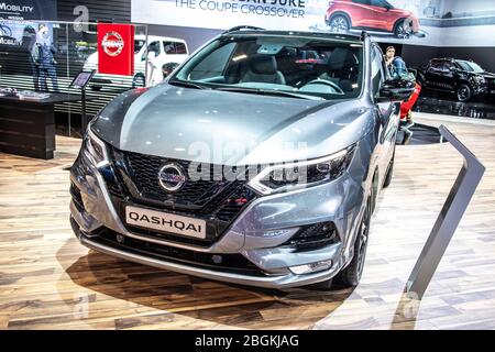 Bruxelles, Belgio, 2020 gennaio Nissan Qashqai, Brussels Motor Show, 2a generazione, J11, SUV crossover compatto prodotto dalla giapponese Nissan Foto Stock