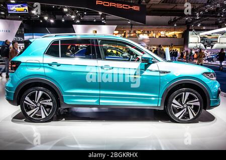 Bruxelles, Belgio, 2020 gennaio Volkswagen VW T-Cross, Brussels Motor Show, piattaforma MQB, SUV compatto prodotto da Volkswagen Group Foto Stock