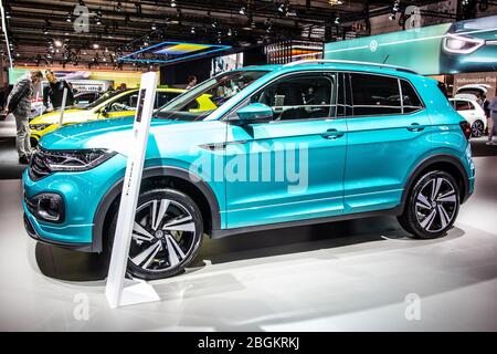 Bruxelles, Belgio, 2020 gennaio Volkswagen VW T-Cross, Brussels Motor Show, piattaforma MQB, SUV compatto prodotto da Volkswagen Group Foto Stock