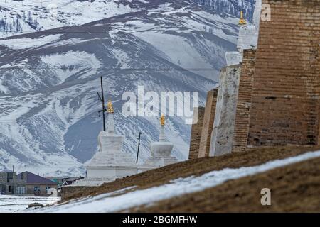 KHARKORIN, MONGOLIA, 7 marzo 2020 : il monastero di Erdene Zuu è il primo monastero buddista sopravvissuto in Mongolia. I comunisti ordinarono il monast Foto Stock