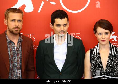 VENEZIA, ITALIA - 29 AGOSTO: Ryan Gosling, Damien Chazelle e Claire Foy partecipa alla fotocellula "First Man" durante il 75° Festival del Cinema di Venezia Foto Stock