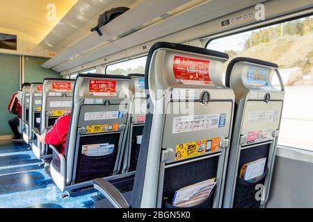 L'interno di Keisei Sky Liner che trasporta i passeggeri dall'Aeroporto Narita alla stazione della metropolitana di Ueno nel Cuore di Tokyo, Giappone 7 febbraio 2020 Foto Stock