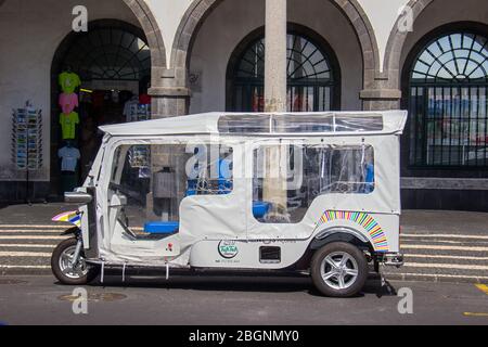 Paesaggio urbano a Ponta Delgada, capitale delle Azzorre, isola di São Miguel, la più grande isola dell'arcipelago delle Azzorre, isola del portogallo, europa Foto Stock