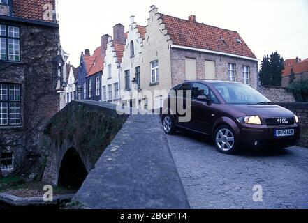 2002 Audi A2 in auto a Bruges Belgio Foto Stock