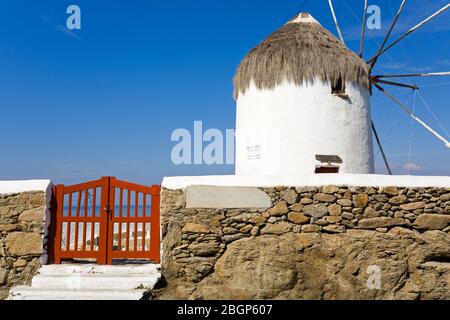 Bonis Windmill al Museo del Folklore a Mykonos Town, isola di Mykonos, Cicladi, Grecia, Europa Foto Stock