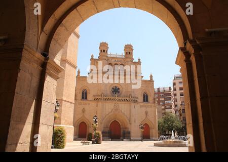 La co-cattedrale di Santa Maria o Maria, la cattedrale di Castelló de la Plana, situata nella comarca di Plana alta, nella Comunità di Valencia, Spagna. Foto Stock