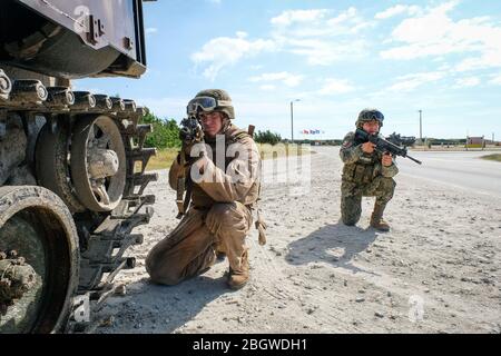 JACKSONVILLE, USA - OTTOBRE 22: Addestramento dei soldati messicani durante l'esercizio di Amphibious Bold Alligator organizzato dalla Marina statunitense e dal corpo dei Marine Foto Stock