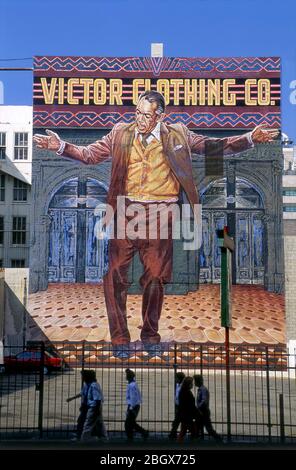 Murale raffigurante Anthony Quinn nel suo Zorba il ruolo greco intitolato Thje Pope of Broadway è stato creato da Eloy Torrez nel centro di Los Angeles, CA Foto Stock