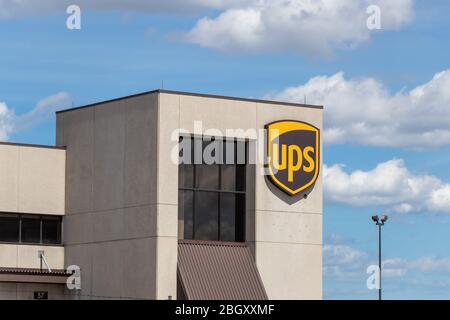 Top of United Parcel Service (UPS) all'aeroporto internazionale di Hamilton. Foto Stock