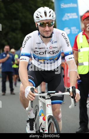 ADELAIDE, SOUTH AUSTRALIA - 26 GENNAIO 2020: Elia Viviani d'Italia e Cofidis Solutions Credits alla fase 6 dalla McLaren vale alla Willunga Hill della Foto Stock