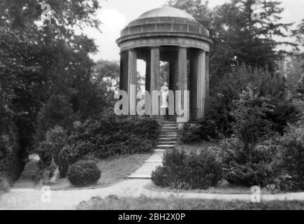 Parco Woerlitzer - Venustempel - tempio di Venere, parco Woerlitz, Oranienbaum-Wörlitz, Germania - 1941 Foto Stock