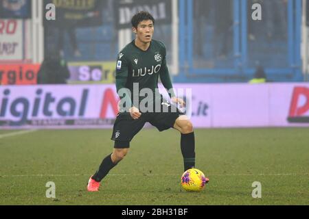 Takheiro tomiyasu (bologna) durante la stagione Italiana Serie A Soccer 2019/20, italiana Serie A in italia, gennaio 01 2020 Foto Stock