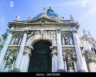 Famosa Santa Maria della Salute a Venezia Foto Stock
