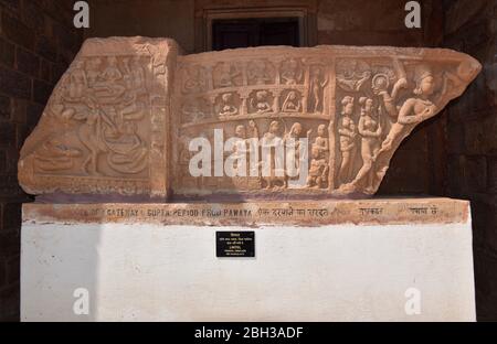 Gwalior, Madhya Pradesh/India - 15 Marzo 2020 : scultura di architrave Foto Stock