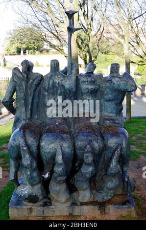 Scultura in bronzo dei quattro cavalieri dell'Apocalisse, Gustavo Bastos 1928-2014, in uno stile conosciuto localmente come Scuola di Barata Feya, Foto Stock