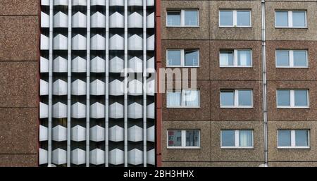 Berlino, Germania - 4 aprile 2017: Primo piano dettaglio sull'architettura del Ministero della sicurezza dello Stato (meglio noto come la Stasi) sede durin Foto Stock