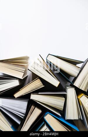 Libri visualizzati direttamente dall'alto Foto Stock