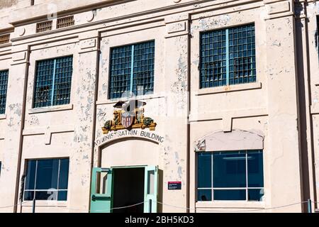 Edificio amministrativo della prigione di Alcatraz Island, San Francisco USA, 30 marzo 2020 Foto Stock