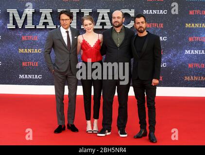 Cary Fukunaga, Emma Stone, Patrick Somerville e Justin Theroux partecipano alla prima "Maniac" a southbank il 13 settembre 2018 a Londra, Regno Unito. Foto Stock