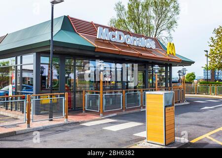 McDonalds fast food drive attraverso il ristorante, Irvine, Ayrshire Foto Stock