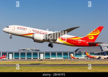 Guangzhou, Cina – 24 settembre 2019: Hainan Airlines Boeing 787-8 aereo Dreamliner all'aeroporto di Guangzhou (CAN) in Cina. Foto Stock