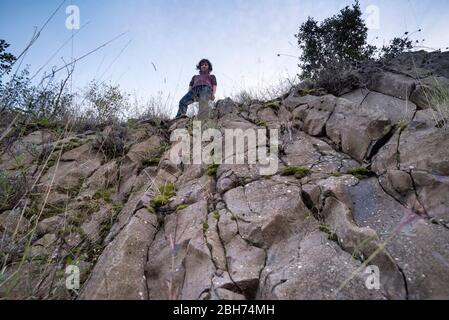 Volcà de Can Guilana, (columnes basàltiques en una disjunció hexque perfeta), Sant Julià de Ramis/Sarrià de Ter, Gironès, Catalunya Foto Stock