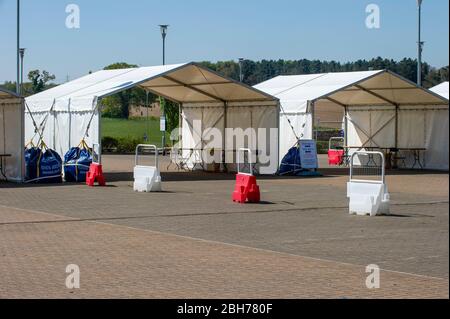 Regno Unito Coronavirus. Stazione di prova, Norwich, Norfolk, UK, 24 aprile 2020 la stazione di prova del coronavirus si trova chiusa e vuota oggi a Norwich, Norfolk. Credit Jason Bye/Alamy Live News Foto Stock