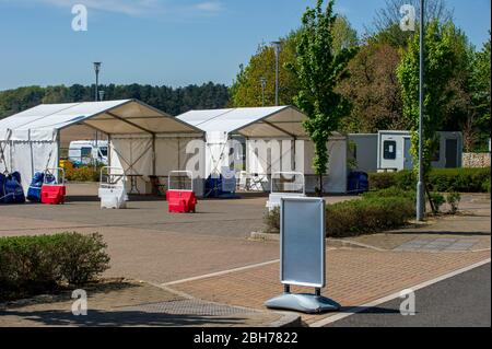 Regno Unito Coronavirus. Stazione di prova, Norwich, Norfolk, UK, 24 aprile 2020 la stazione di prova del coronavirus si trova chiusa e vuota oggi a Norwich, Norfolk. Credit Jason Bye/Alamy Live News Foto Stock