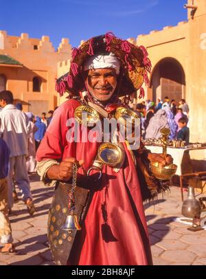 Guerrab tradizionale (vettore d'acqua) a Souk, Agadir, Souss-massa-Draâ, Marocco Foto Stock