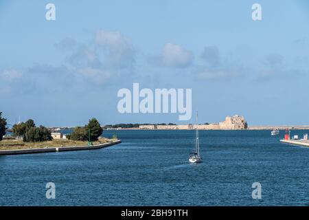 Italien, mezzogiorno, Apulien / Puglia, Halbinsel Salento, Hafenstadt Brindisi, Castello Alfonsino Foto Stock