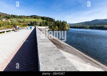 Europa, Polonia, Voivodato della Slesia, Jezioro Czernianskie / Lago di Czernianskie - Wisla Foto Stock