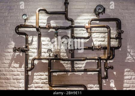 La Georgia, Tbilisi, brew pub, tubi Foto Stock