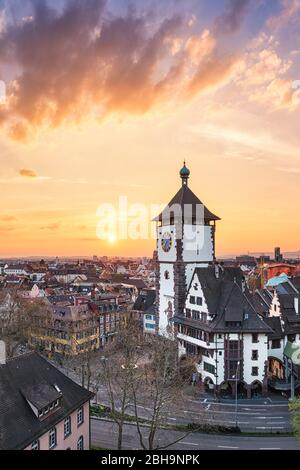 Tramonto in Freiburg im Breisgau, Germania Foto Stock