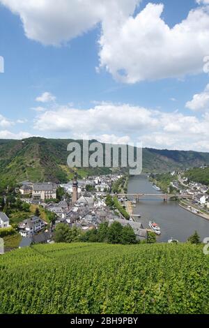 Vista della città vecchia, Cochem sulla Mosella, Mosella, Renania-Palatinato, Germania, Europa Foto Stock