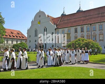 Germania, alta Baviera, Benediktbeuern, Corpus Christi, processione Foto Stock