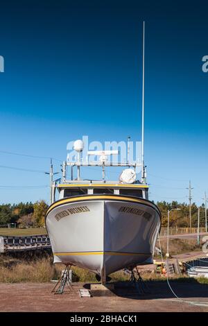 Canada, Prince Edward Island, Capo Nord, Seacow stagno, la pesca in barca Foto Stock