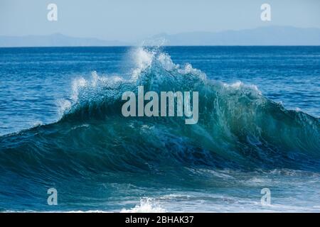 Wave in Sea, Huntington Beach, California, Stati Uniti Foto Stock