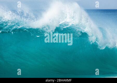 Wave in Sea, Huntington Beach, California, Stati Uniti Foto Stock