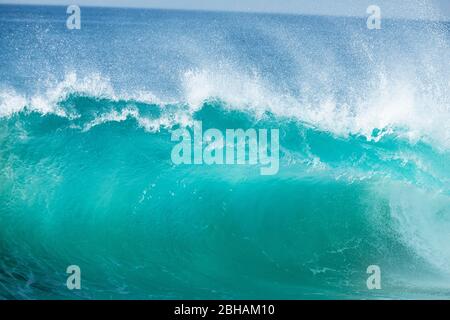 Wave in Sea, Huntington Beach, California, Stati Uniti Foto Stock