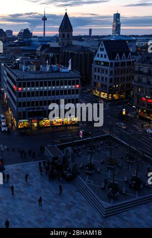 Köln - Metropole am Rhein - Panorama der Altstadt - Nur redaktionelle Nutzung. Foto Stock