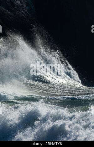 Vista dell'onda alta, Cape Disappointment state Park, Washington, USA Foto Stock