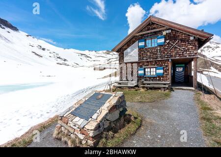 Mostra Bau der Straße presso il Fuscher Lacke, la strada alpina Grossglockner, il Parco Nazionale degli alti Tauri, stato di Salisburgo, Austria Foto Stock