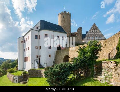 Germania, Sassonia, Debach - Scharfenstein, Castello di Scharfenstein, nel castello è il 'Natale e il Museo del giocattolo' Foto Stock