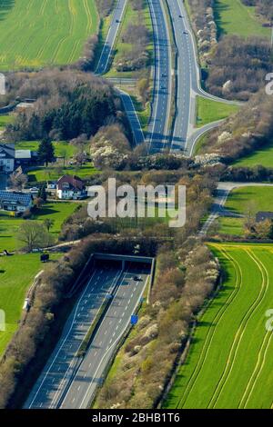 Vista aerea del ponte autostradale di Uentrop sull'autostrada A46, Arnsberg, Sauerland, Renania Settentrionale-Vestfalia, Germania. Foto Stock