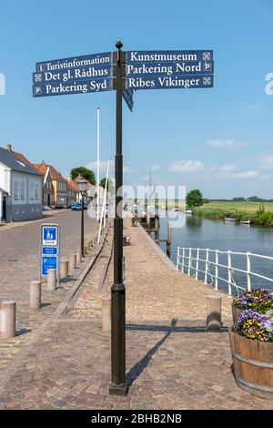 Danimarca, Jutland, Ribe (la città più antica della Danimarca), indicazione al porto. Foto Stock