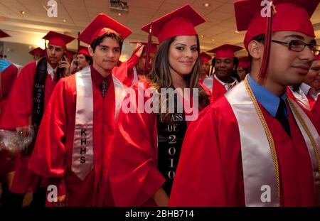 Houston Texas USA, 29 2010 maggio: Cerimonie di laurea alla KIPP Academy, una scuola di charter pubblica riconosciuta a livello nazionale in una zona economicamente svantaggiata del sud-ovest di Houston. ©Bob Daemmrich Foto Stock