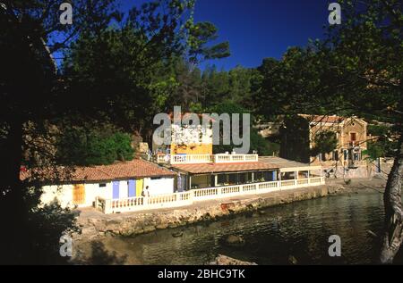 Anse Magaud a Tolone dal ristorante Chez Bernard Foto Stock