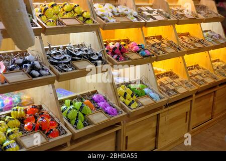 I molti tipi di sapone di frutta sugli scaffali per vendere nel centro commerciale Blueport. Hua Hin, Thailandia 20 gennaio 2019 Foto Stock