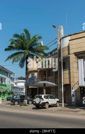 Street scene a Pointe Noire, Repubblica Democratica del Congo. Foto Stock
