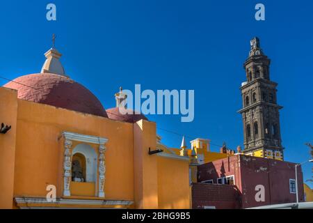 Chiesa di San Francisco Templo de San Francisco Puebla Messico. Chiesa costruita nel 1500. Chiesa di San Francisco Foto Stock